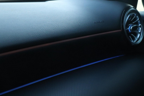 Mercedes-Benz A-Klasse 180 AMG | PANO | Sfeerverlichting | Camera | Nette auto!