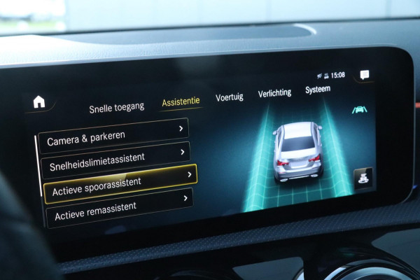 Mercedes-Benz A-Klasse 180 AMG | PANO | Sfeerverlichting | Camera | Nette auto!