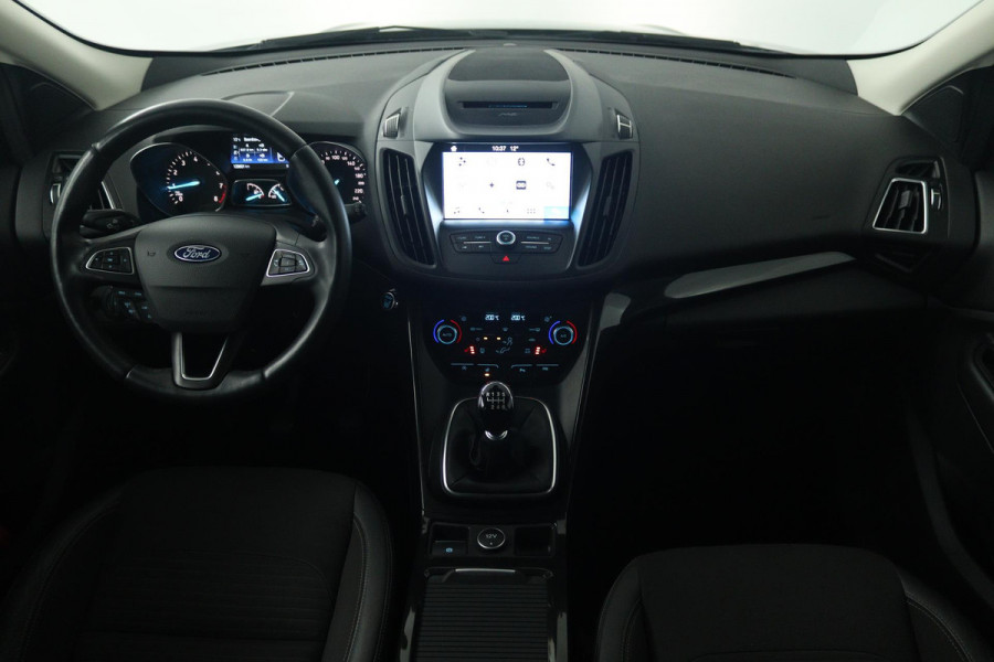 Ford Kuga 1.5 EcoBoost Titanium (TREKHAAK, STOEL/STUUR VERWARMING, NAVIGATIE, PARKEERSENSOREN)