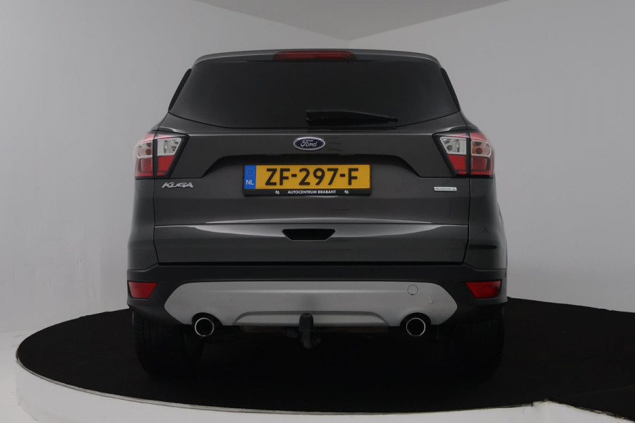 Ford Kuga 1.5 EcoBoost Titanium (TREKHAAK, STOEL/STUUR VERWARMING, NAVIGATIE, PARKEERSENSOREN)