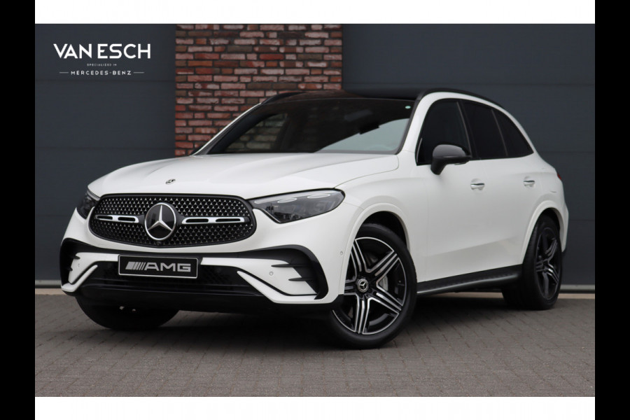 Mercedes-Benz GLC 300e 4MATIC Premium+ AMG Line Aut9 | Luchtvering | Achterasbesturing | Distronic+ | Burmester | Trekhaak | HUD | Verwarmd Stuurwiel | Digital Light | Keyless Go |