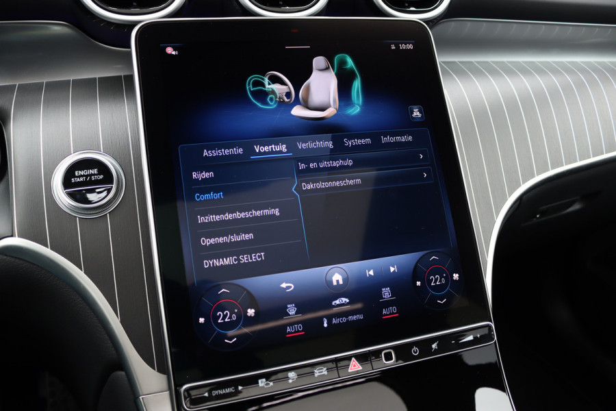 Mercedes-Benz GLC 300e 4MATIC Premium+ AMG Line Aut9 | Luchtvering | Achterasbesturing | Distronic+ | Burmester | Trekhaak | HUD | Verwarmd Stuurwiel | Digital Light | Keyless Go |