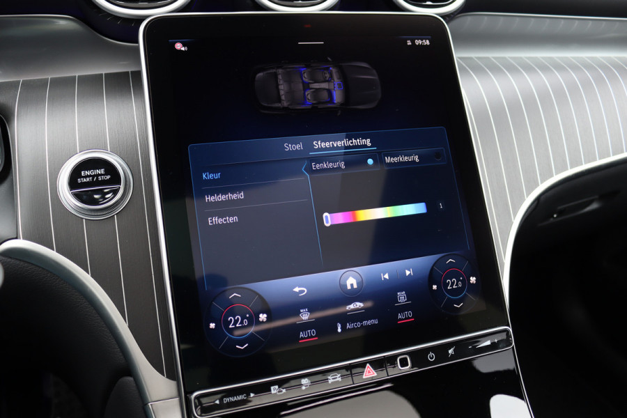 Mercedes-Benz GLC 300e 4MATIC Premium+ AMG Line Aut9 | Luchtvering | Achterasbesturing | Distronic+ | Burmester | Trekhaak | HUD | Verwarmd Stuurwiel | Digital Light | Keyless Go |