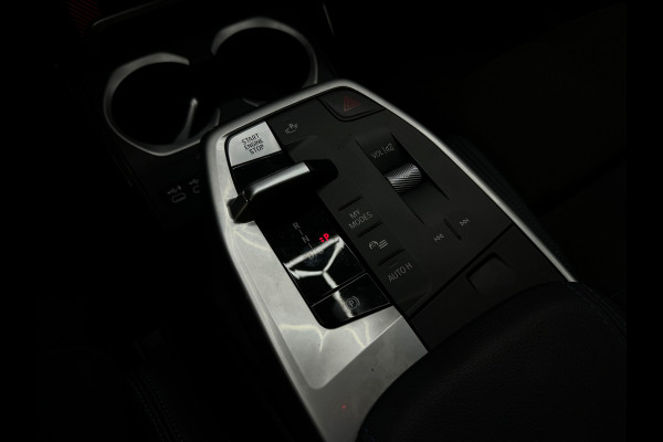 BMW X1 XDrive30e M Sport Harman/Kardon|Massage|HuD|Trekhaak|Keyless