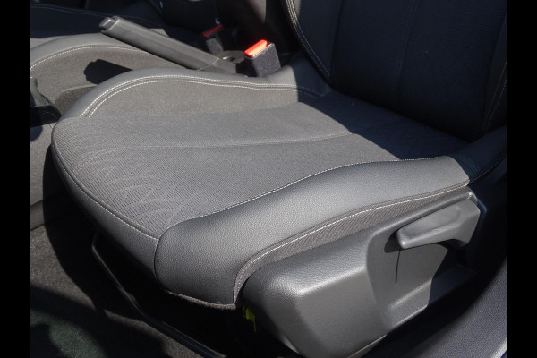 Opel Corsa 1.2 Turbo Elegance Winterpakket | Carplay | Climate Contr.