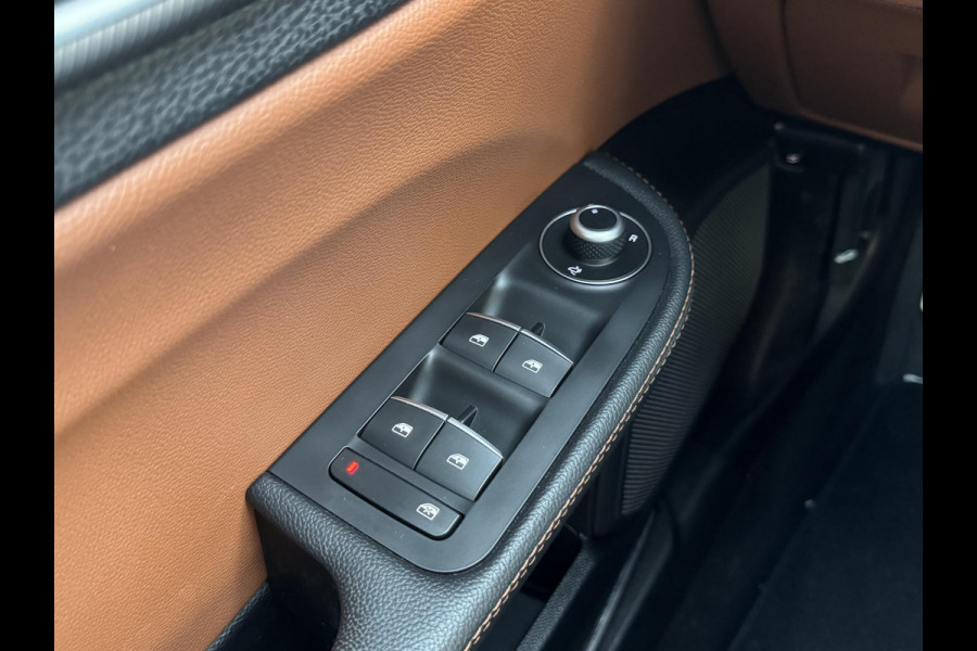 Alfa Romeo Giulia 2.0T Super | Veloce interieur | Xenon | Prijs is rijklaar incl. garantie