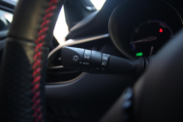 Toyota C-HR 2.0 Hybrid GR-Sport NAP-JBL-CAMERA-ALCANTARA-STRVR