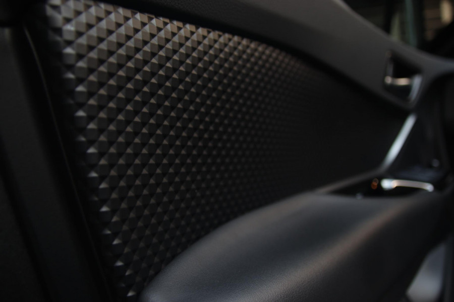 Toyota C-HR 2.0 Hybrid GR-Sport NAP-JBL-CAMERA-ALCANTARA-STRVR