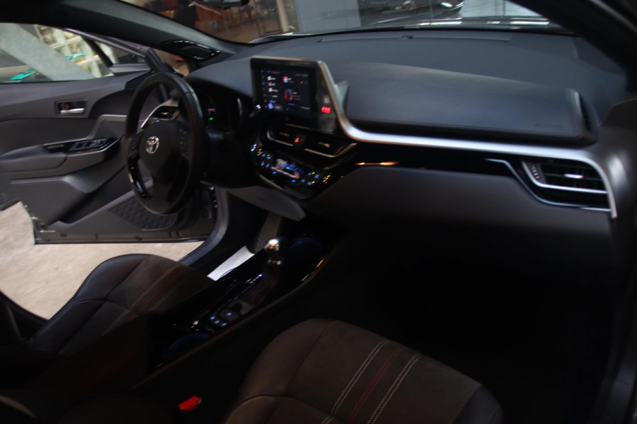 Toyota C-HR 2.0 Hybrid GR-Sport NAP-JBL-CAMERA-ALCANTARA-STRVR