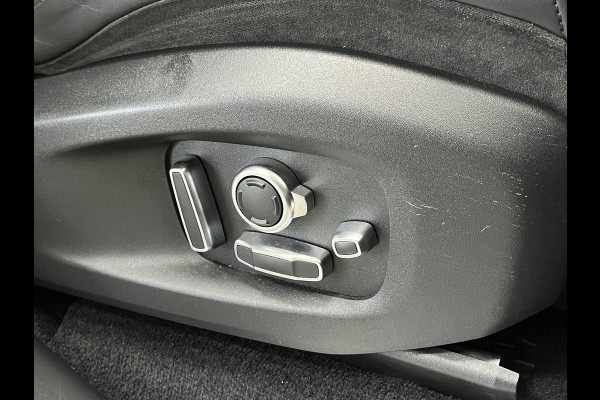 Land Rover Range Rover Sport 5.0 V8 SC SVR*FULL CARBON*HAAK*PANO*HUD*MERIDIAN*