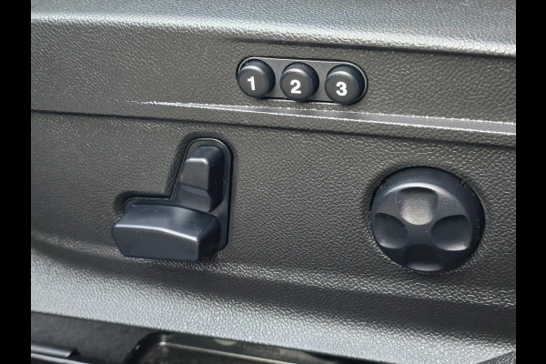 Alfa Romeo Giulia 2.0T Sport / AUT / ECC / Elek Pakket / Stuurverwarming / Stoelverwarming / Led / Pdc / Allu Velgen