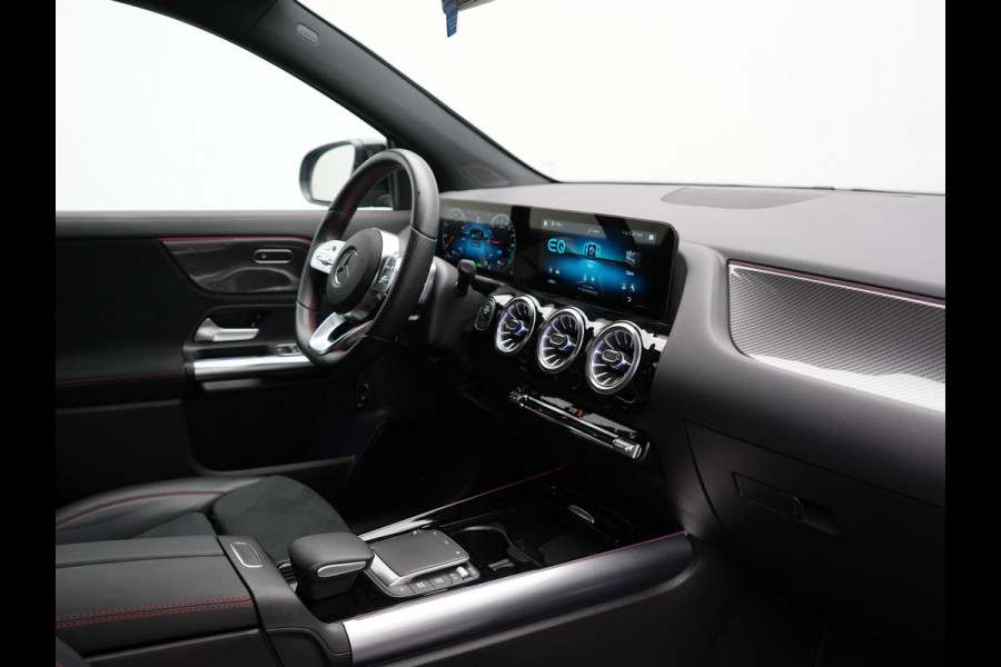 Mercedes-Benz GLA 250 e AMG Line Plug In Hybrid 218pk Dealer O.H PHEV | Adaptive Cruise | 360 Camera | Multibeam LED | Alcantara Sportstoelen Verwarmd | Sfeerverlichting | Apple Carplay | Blis | Pilot Assist | Widescreen Navi | Virtual | DAB |