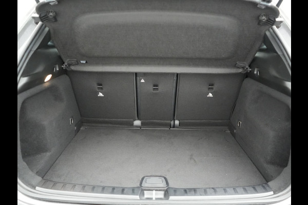 Mercedes-Benz GLA 250 e AMG Line Plug In Hybrid 218pk Dealer O.H PHEV | Adaptive Cruise | 360 Camera | Multibeam LED | Alcantara Sportstoelen Verwarmd | Sfeerverlichting | Apple Carplay | Blis | Pilot Assist | Widescreen Navi | Virtual | DAB |