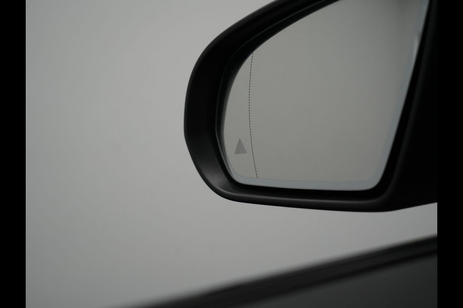 Mercedes-Benz GLA 250 e AMG Line Plug In Hybrid 218pk Dealer O.H PHEV | Adaptive Cruise | 360 Camera | Multibeam LED | Alcantara Sportstoelen Verwarmd | Sfeerverlichting | Apple Carplay | Blis | Pilot Assist | Widescreen Navi | Virtual | DAB |