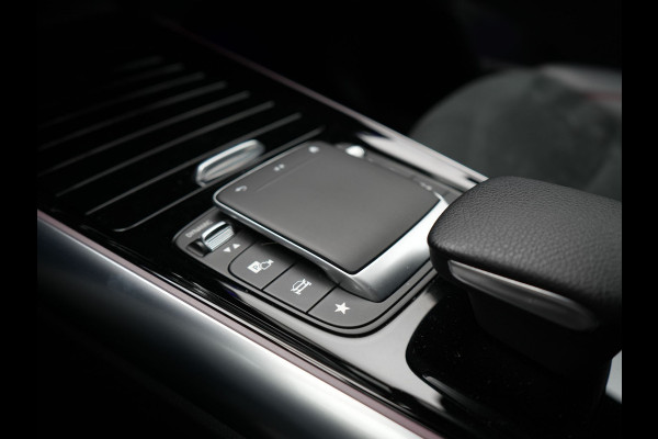 Mercedes-Benz GLA 250 e AMG Line Plug In Hybrid 218pk Dealer O.H PHEV | Adaptive Cruise | 360 Camera | Multibeam LED | Alcantara Sportstoelen Verwarmd | Sfeerverlichting | Apple Carplay | Blis | Pilot Assist | Widescreen Navi | Virtual | DAB |