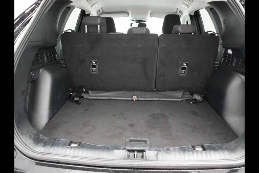 Ford Kuga 2.5 Titanium Plug In Hybrid 225pk Dealer O.H PHEV | Adaptive Cruise | 360 Camera | Sportstoelen Verwarmd | Keyless | Pilot Assist | Blis | Navigatie | Virtual | DAB |