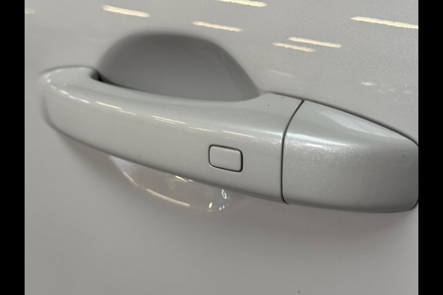 Renault Captur 1.6 E-Tech Plug-in Hybrid 160 Edition One | Pano | Bose | 360 camera | Trekhaak