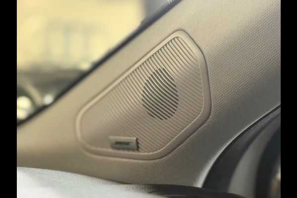 Renault Captur 1.6 E-Tech Plug-in Hybrid 160 Edition One | Pano | Bose | 360 camera | Trekhaak