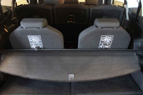 Peugeot 5008 1.2 PureTech Blue Lease Premium |Navi|