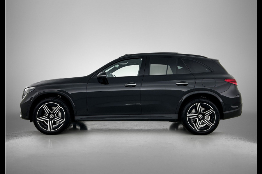 Mercedes-Benz GLC 300 e 4MATIC AMG Plug-In Hybride AMG Line Premium Plus | Night Pakket | Alarm Klasse 3 | trekhaak | Panorama Schuif-Kanteldak | 20 Inch AMG Velgen | Distronic. Inclusief 24 maanden MB Certified garantie voor Europa.