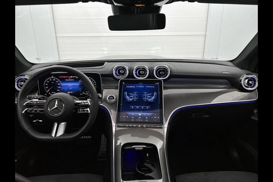 Mercedes-Benz GLC 300 e 4MATIC AMG Plug-In Hybride AMG Line Premium Plus | Night Pakket | Alarm Klasse 3 | trekhaak | Panorama Schuif-Kanteldak | 20 Inch AMG Velgen | Distronic. Inclusief 24 maanden MB Certified garantie voor Europa.
