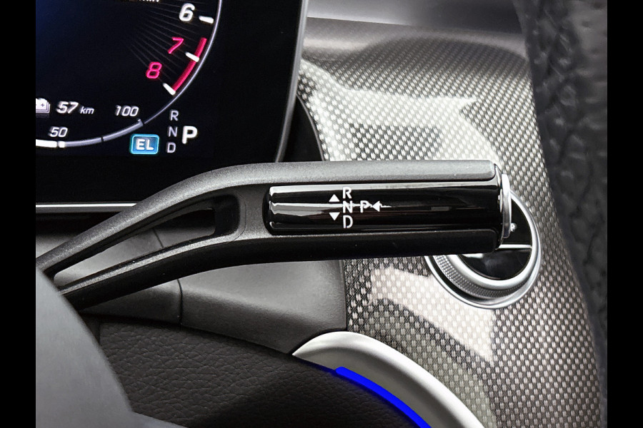 Mercedes-Benz GLC 300 e 4MATIC AMG Plug-In Hybride AMG Line Premium Plus | Night Pakket | Alarm Klasse 3 | trekhaak | Panorama Schuif-Kanteldak | 20 Inch AMG Velgen | Distronic. Inclusief 24 maanden MB Certified garantie voor Europa.