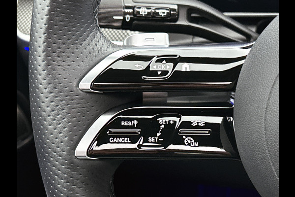 Mercedes-Benz GLC 300 e 4MATIC AMG Plug-In Hybride AMG Line Premium Plus | Night Pakket | Alarm Klasse 3 | trekhaak | Panorama Schuif-Kanteldak | 20 Inch AMG Velgen | Distronic. Inclusief 24 maanden MB Certified garantie voor Europa.