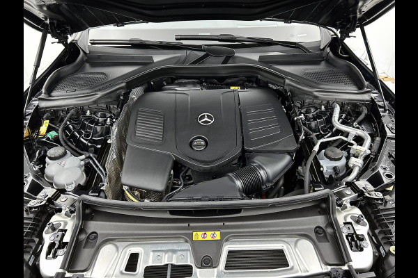 Mercedes-Benz GLC 300 e 4MATIC AMG Plug-In Hybride AMG Line Premium Plus | Night Pakket | Alarm Klasse 3 | trekhaak | Panorama Schuif-Kanteldak | 20 Inch AMG Velgen | Distronic. Inclusief 24 maanden MB Certified garantie voor Europa.