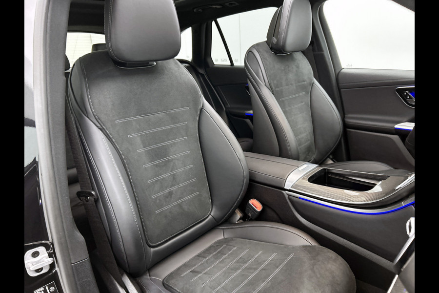 Mercedes-Benz GLC 300 e 4MATIC AMG Plug-In Hybride AMG Line Premium Plus | Night Pakket | Alarm Klasse 3 | trekhaak | Panorama Schuif-Kanteldak | 20 Inch AMG Velgen | Distronic. Inclusief 24 maanden MB Certified garantie voor Europa.