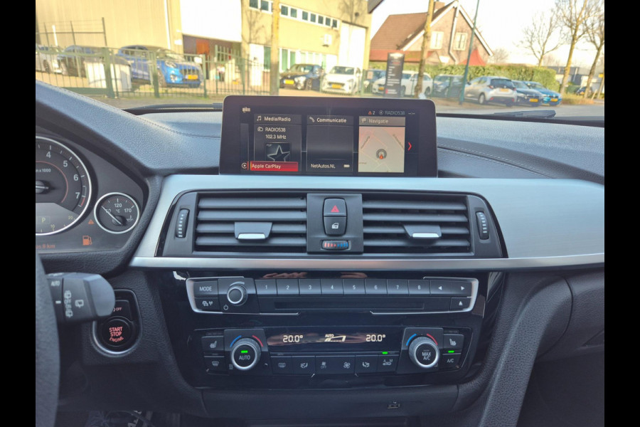 BMW 3 Serie Touring Nbt EVO Apple CarPlay LM Velgen Trekhaak NAP NL Gave Kleur 320i Luxury Edition