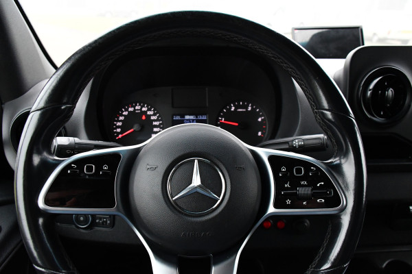 Mercedes-Benz Sprinter 519 V6 3.0 CDI L3H2 Black Edition Camera, Carplay, 190pk, 3500kg Trekhaak, N1 Registratie, Automaat, Multimedia, Leder, Uniek!