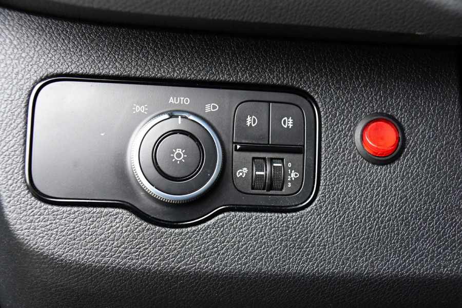 Mercedes-Benz Sprinter 519 V6 3.0 CDI L3H2 Black Edition Camera, Carplay, 190pk, 3500kg Trekhaak, N1 Registratie, Automaat, Multimedia, Leder, Uniek!