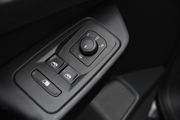 Volkswagen Caddy Cargo Maxi 2.0 TDI Exclusive Black Edition Camera, Cruise, Carplay, LED, Stoelverwarming, Automaat, Trekhaak, Standkachel, Uniek!