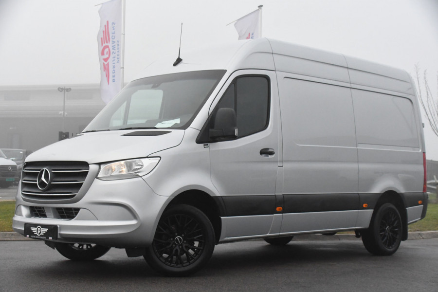 Mercedes-Benz Sprinter 319 V6 3.0 CDI L2H2 Camera, Cruise, 10,5'' Mbux, Automaat, Carplay, Multimedia, Trekhaak, Uniek!