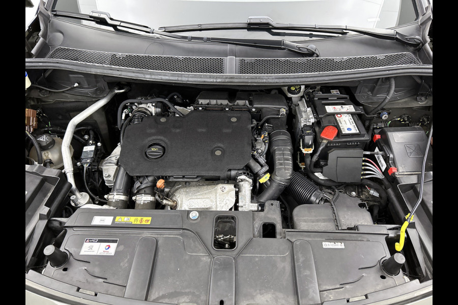 Peugeot 5008 1.5 HDI Automaat 7Pers. GT-Line / Panoramadak / Trekhaak / Leder / Airco-ecc./ Xenon / Apk 07-2026