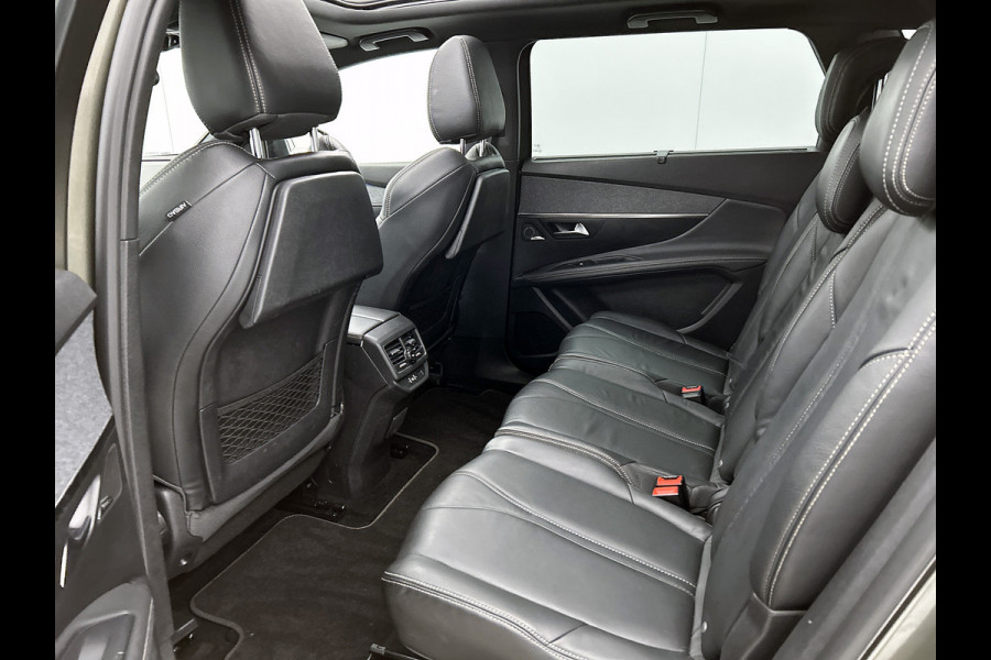 Peugeot 5008 1.5 HDI Automaat 7Pers. GT-Line / Panoramadak / Trekhaak / Leder / Airco-ecc./ Xenon / Apk 07-2026