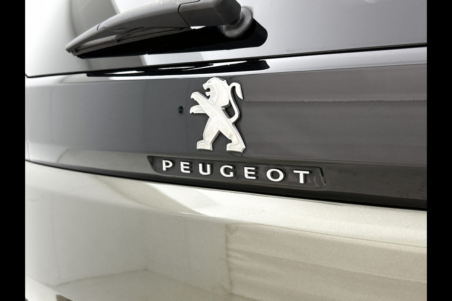 Peugeot 5008 1.5 HDI Automaat 7Pers. GT-Line / Panoramadak / Trekhaak / Leder / Airco-ecc./ Xenon / Apk 07-2026