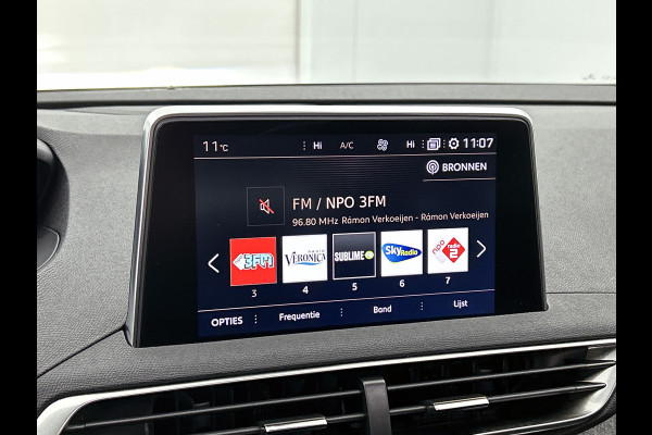 Peugeot 5008 1.5 HDI Automaat 7Pers. GT-Line / Panoramadak / Trekhaak / Leder / Airco-ecc./ Xenon / Apk 07-2026
