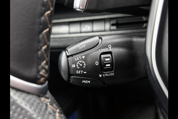 Peugeot 5008 1.5 HDI Automaat 7Pers. GT-Line / Panoramadak / Trekhaak / Leder / Airco-ecc./ Xenon / Apk 07-2026