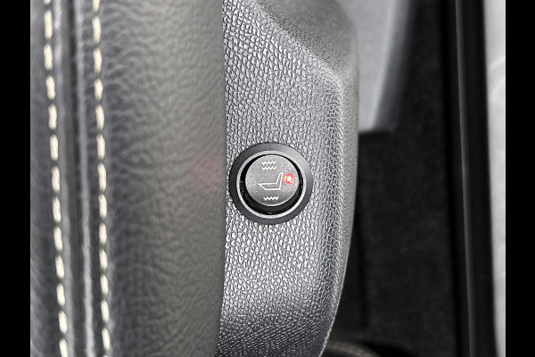 Peugeot 5008 1.5 HDI Automaat 7Pers. GT-Line / Panoramadak / Trekhaak / Leder / Airco-ecc./ Xenon / Apk 07-2026