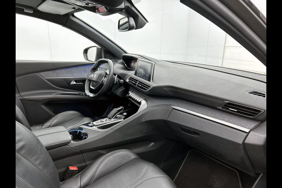 Peugeot 5008 1.5 HDI Automaat 7Pers. GT-Line / Panoramadak / Trekhaak / Leder / Airco-ecc./ Xenon / Apk 07-2026