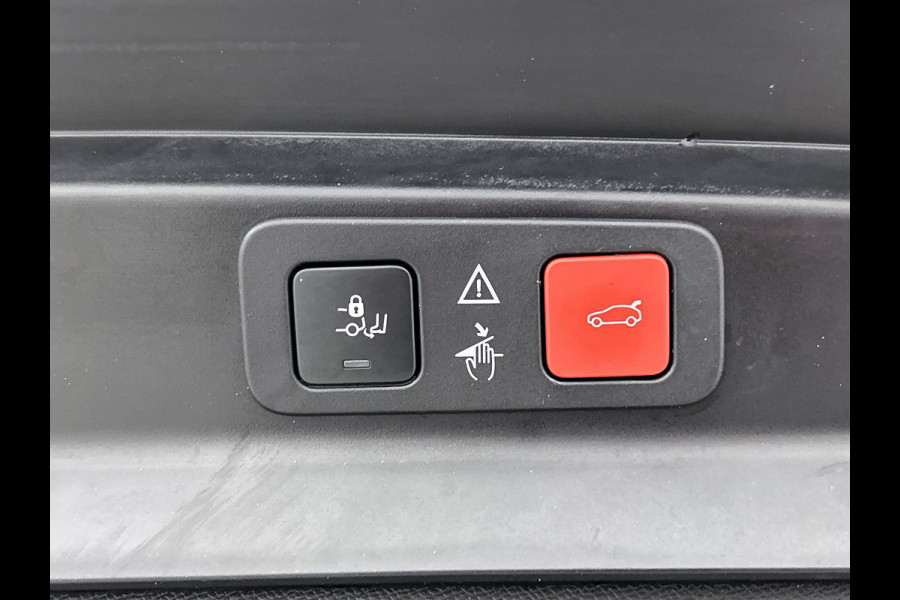 Peugeot 5008 1.5 HDI Automaat 7Pers. GT-Line / Panoramadak / Trekhaak / Leder / Airco-ecc./ Xenon / Apk 07-2026