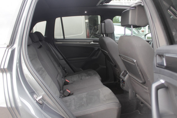 Volkswagen Tiguan Allspace 1.5 TSI Highline Business R / Trekhaak / Camera / Navigatie / Keyless / 19'' / Stoelverwarming / DAB / ACC