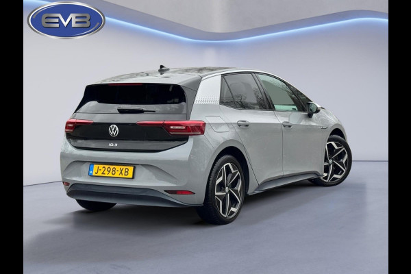 Volkswagen ID.3 First Plus 58 kWh, matrix led, 19 inch, achteruitrijcamera,1 e eigenaar, NL auto met nap