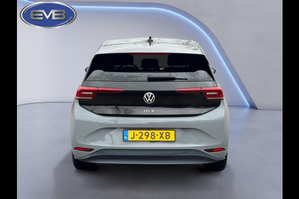 Volkswagen ID.3 First Plus 58 kWh, matrix led, 19 inch, achteruitrijcamera,1 e eigenaar, NL auto met nap