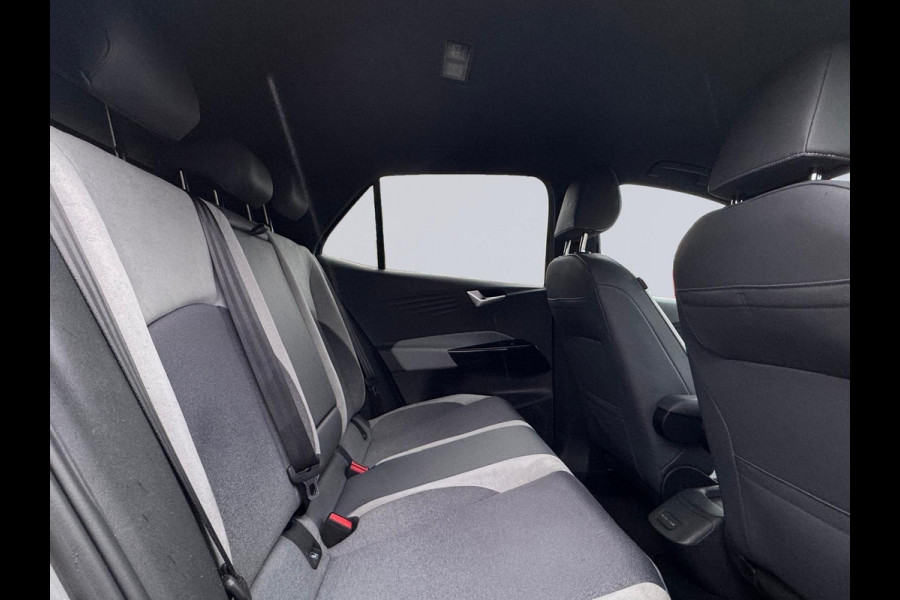 Volkswagen ID.3 First Plus 58 kWh, matrix led, 19 inch, achteruitrijcamera,1 e eigenaar, NL auto met nap