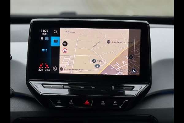 Volkswagen ID.3 First Plus 58 kWh, matrix led, 19 inch, achteruitrijcamera,1 e eigenaar, NL auto met nap