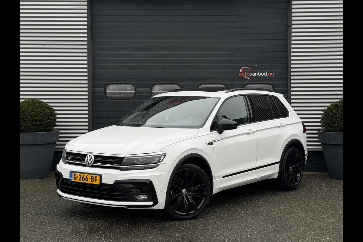 Volkswagen Tiguan 1.5 TSI R-Line | Panoramadak | Adaptive Cruise Control | Camera | Digitale Dashboard | Elektrische Trekhaak |