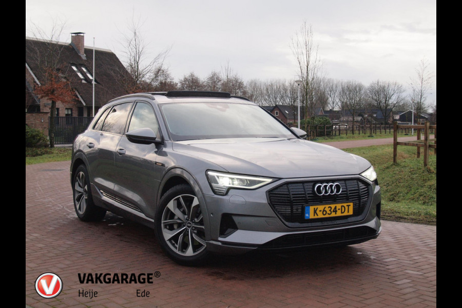 Audi e-tron 55 quattro Business edition Plus 95 kWh | 91% | Panoramadak | Apple Carplay | Trekhaak | Parkeersensoren | Adaptieve Cruise Control |