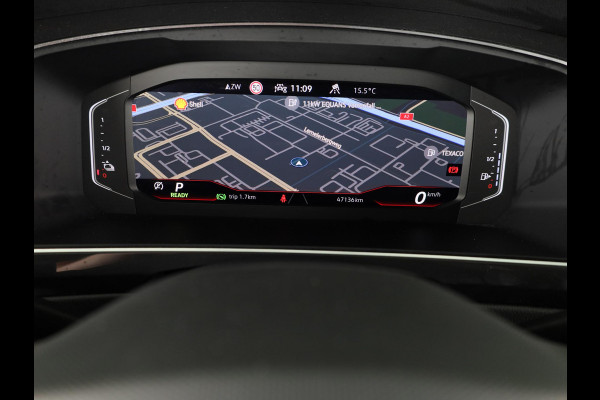 Volkswagen Tiguan 1.4 TSI eHybrid Life/Active 245 pk Automaat (DSG) | Navigatie | Panoramadak | Parkeersensoren (Park assist) | Rondomzicht camera | Stoelverwarming v/a |